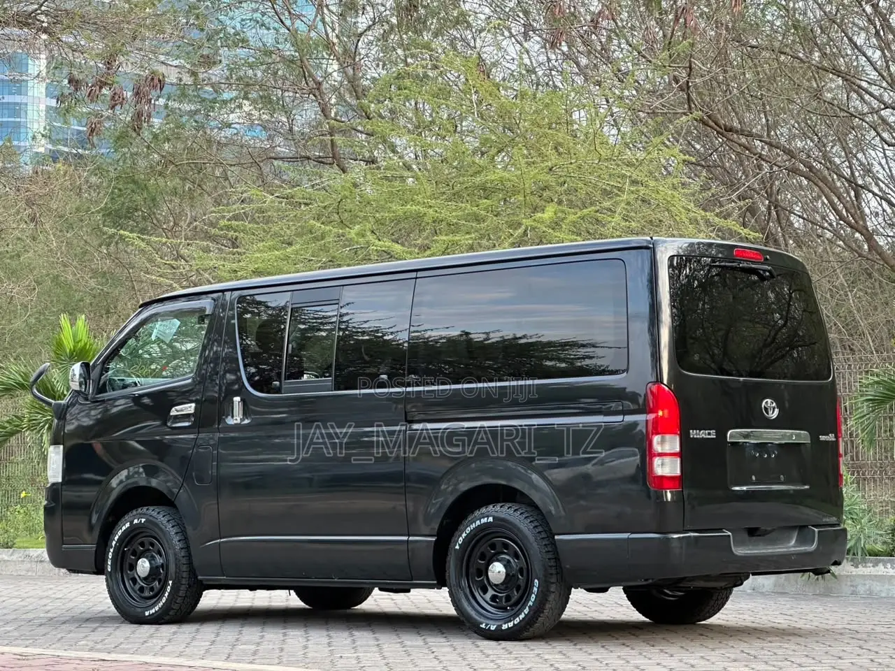Toyota HiAce 2007 Black
