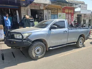 Toyota Hilux 2018 Gray