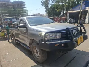 Toyota Hilux 2018 Gray