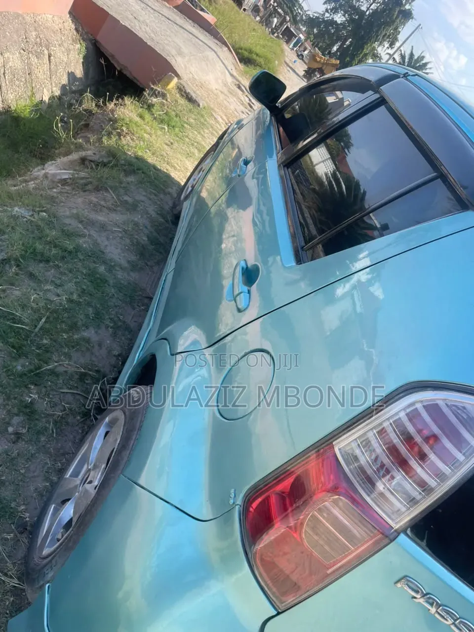 Toyota Passo 2011 Green