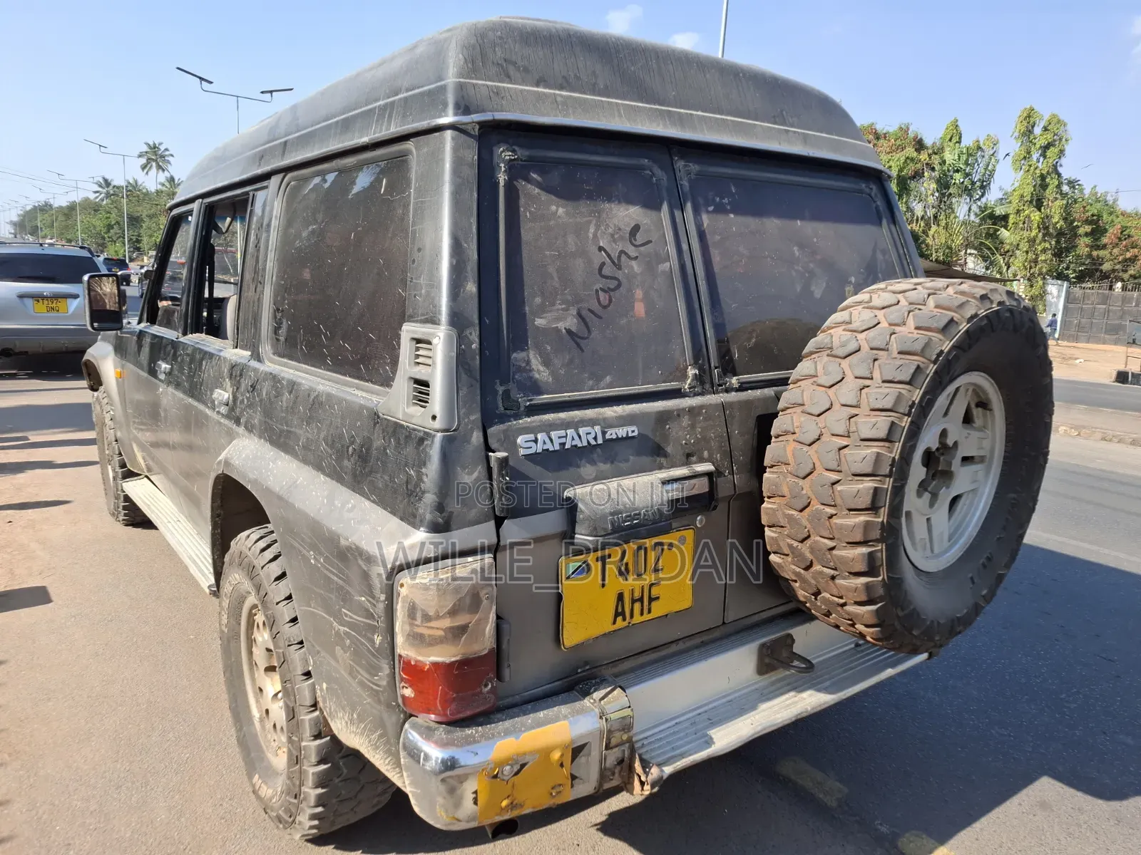 Nissan Patrol Wagon 1985 Gray