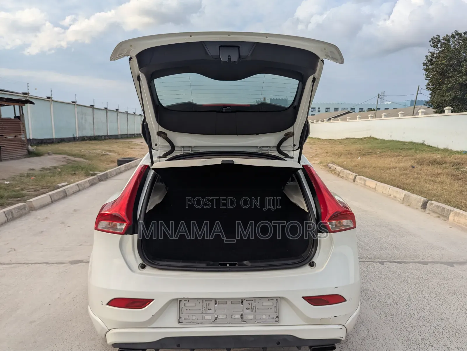 Volvo V40 2016 White