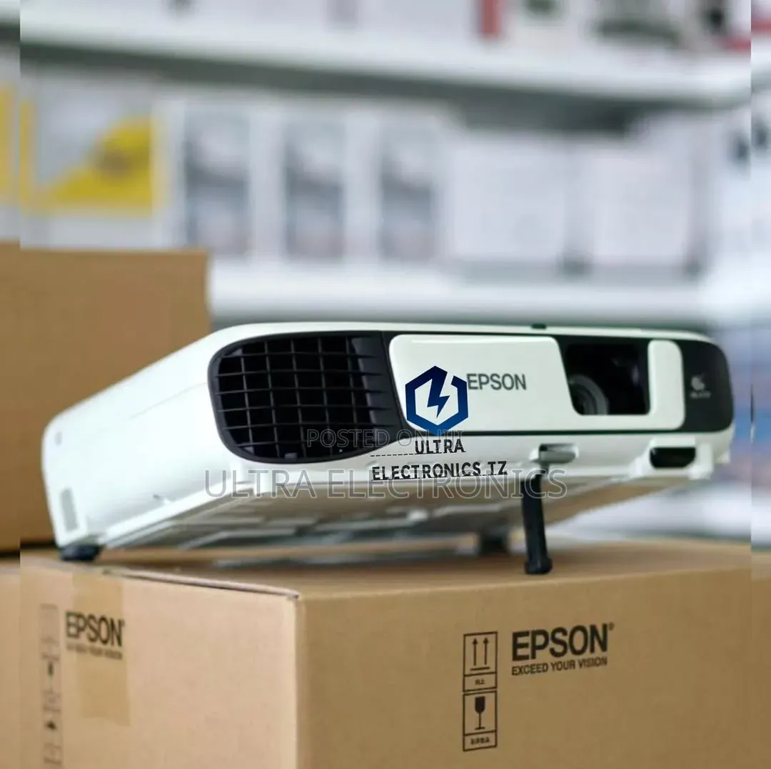 ORIGINAL EPSON Projector S04 for Business and Home Use