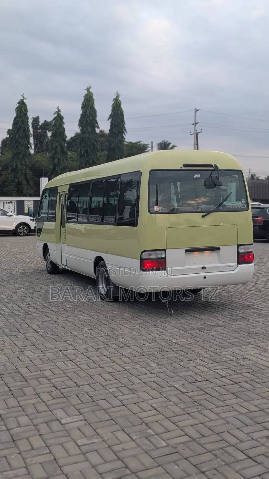 Toyota Coaster 2005 Yellow