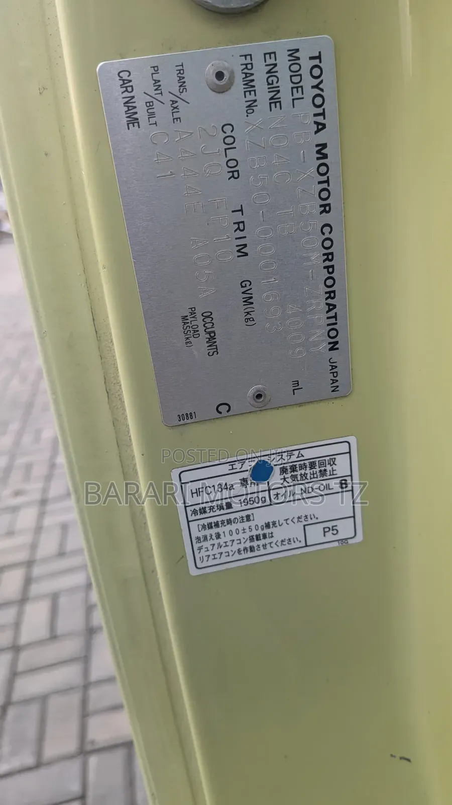 Toyota Coaster 2005 Yellow