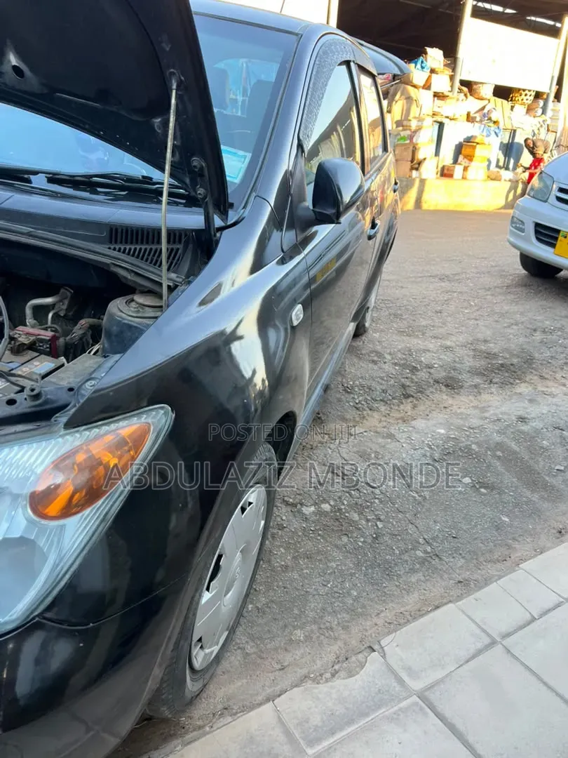Toyota IST 2012 Black