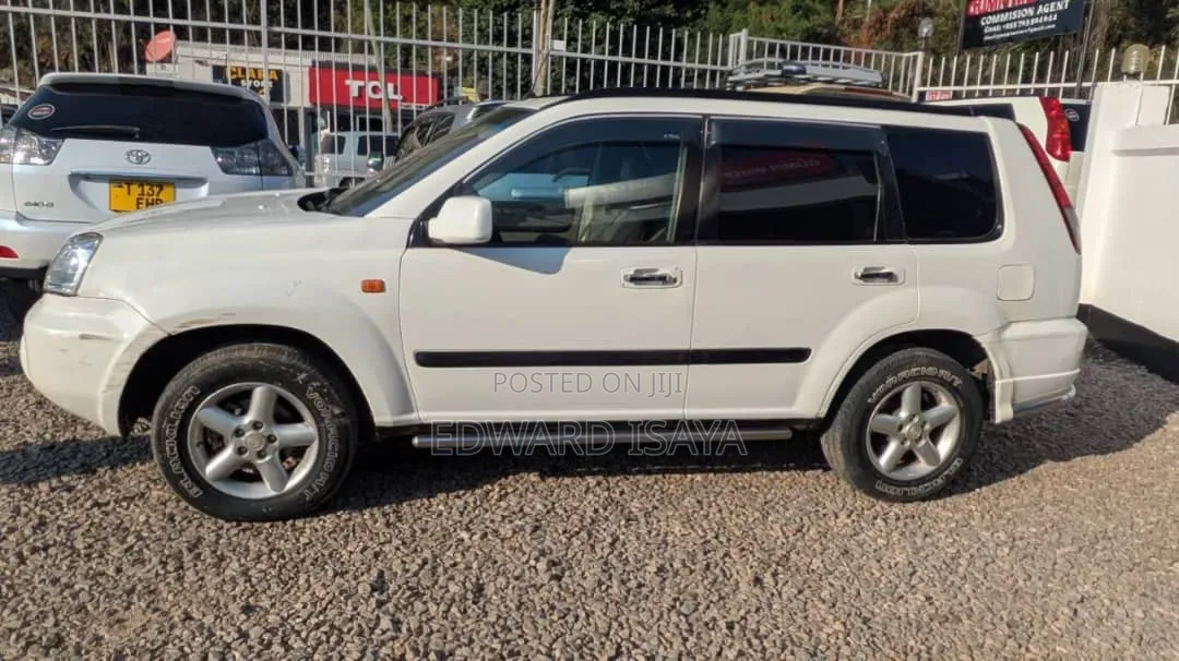 Nissan X-Trail 2005 White