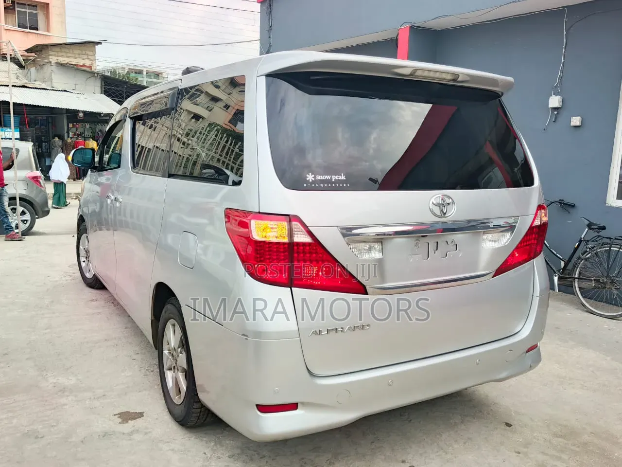 Toyota Alphard 2009 Silver