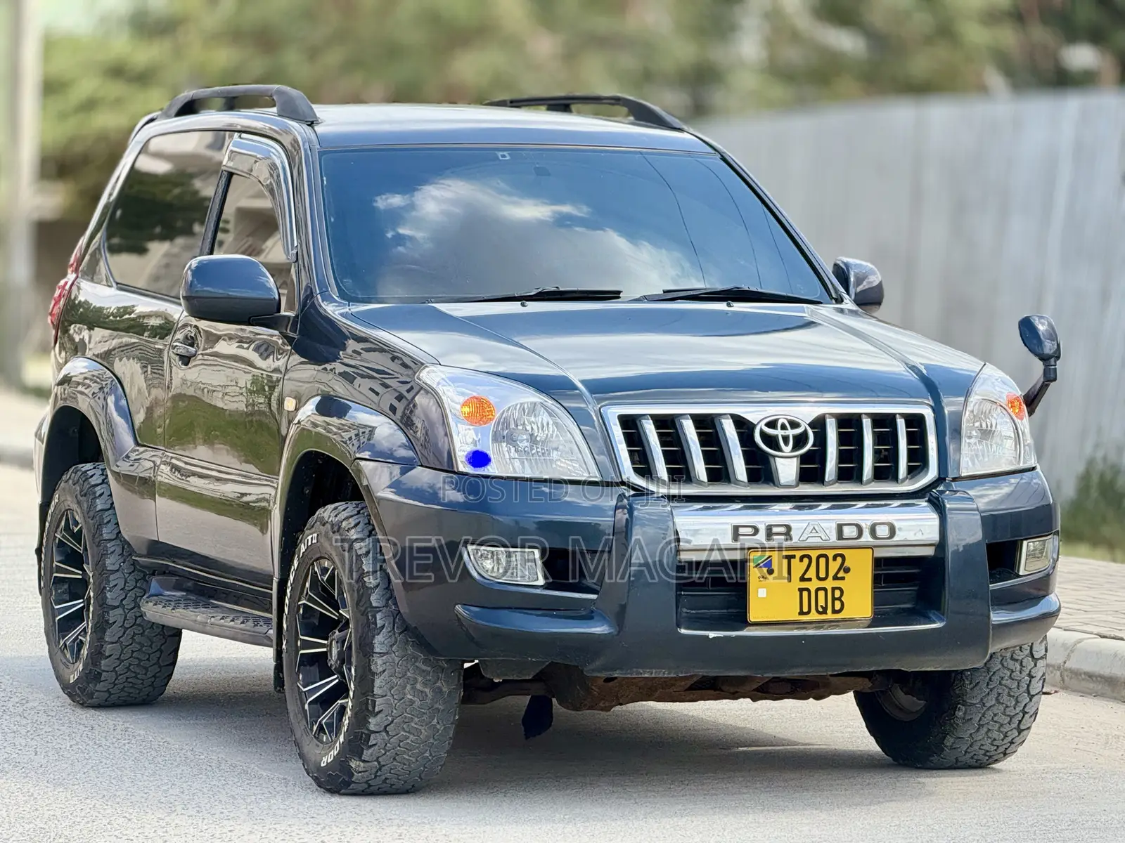 Toyota Land Cruiser Prado 2004 Gray
