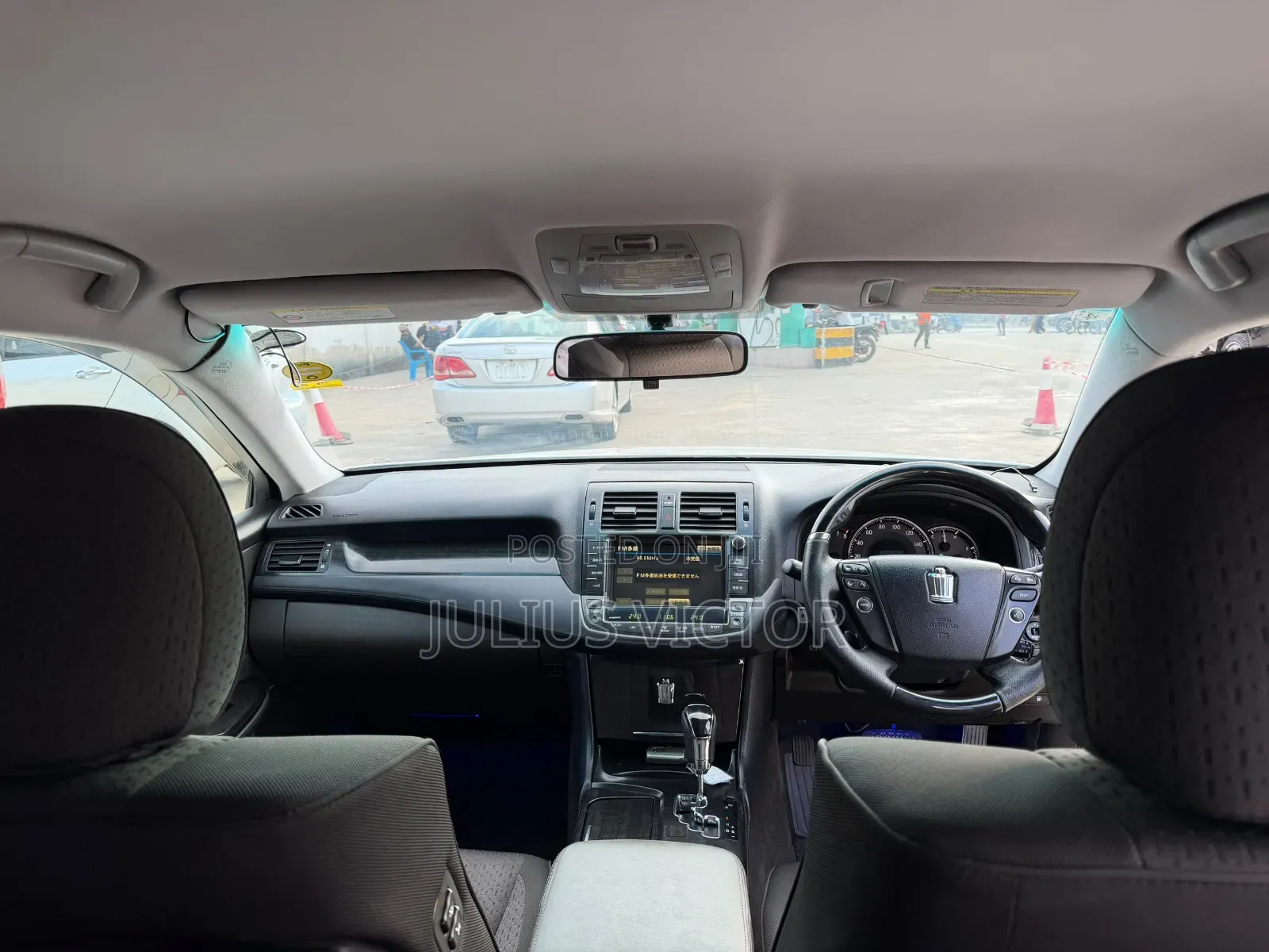 Toyota Crown 2009 White