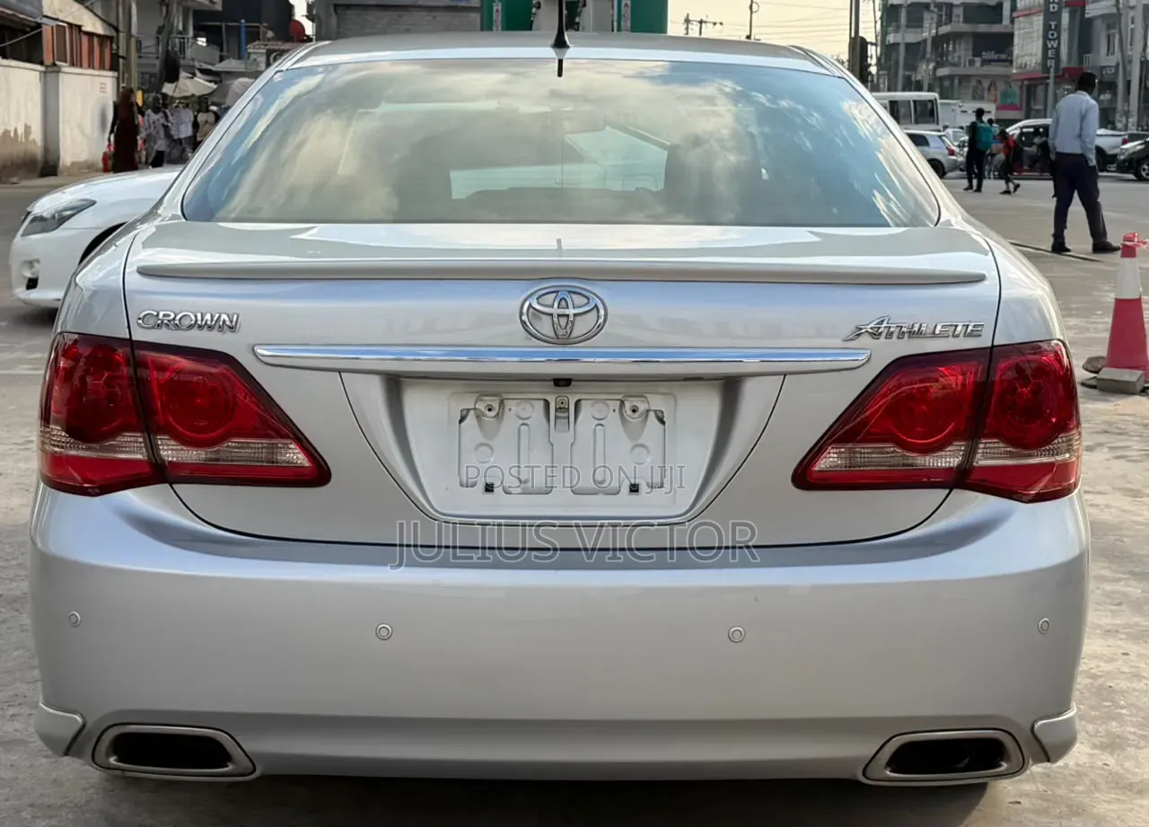Toyota Crown 2008 Silver