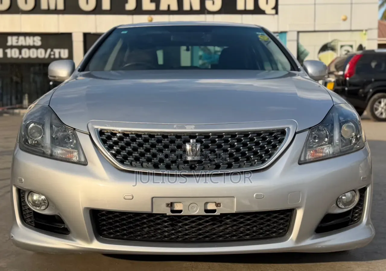 Toyota Crown 2008 Silver