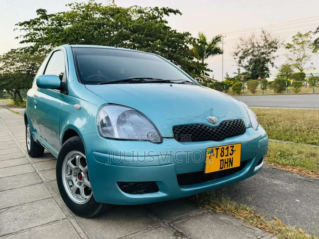 Toyota Vitz 2003 Blue