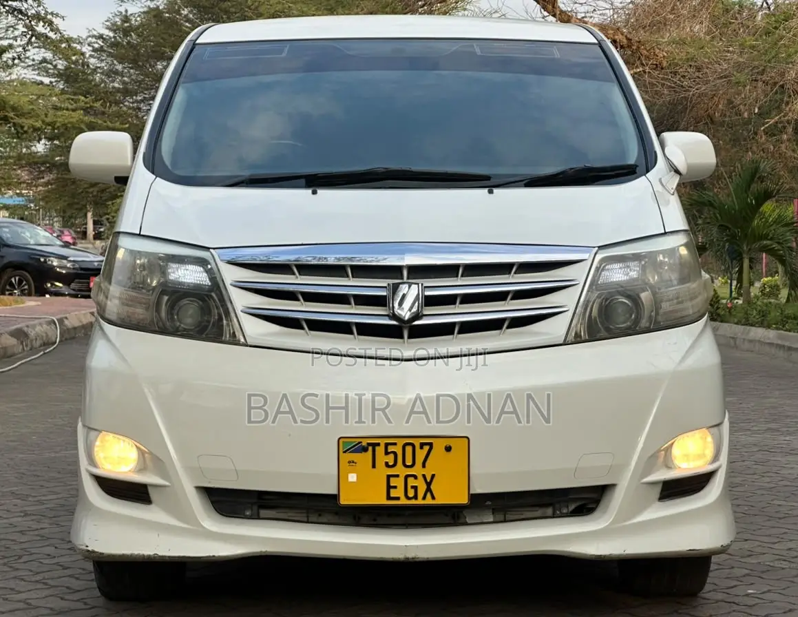 Toyota Alphard 2.4 Petrol FWD 2007 White