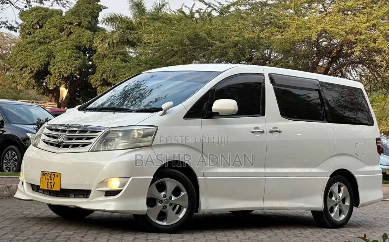 Toyota Alphard 2.4 Petrol FWD 2007 White