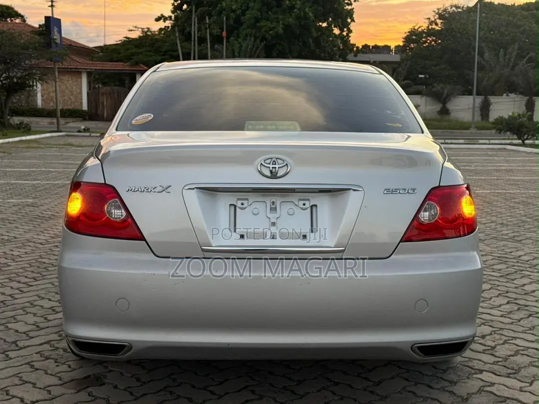 Toyota Mark X 2006 Silver