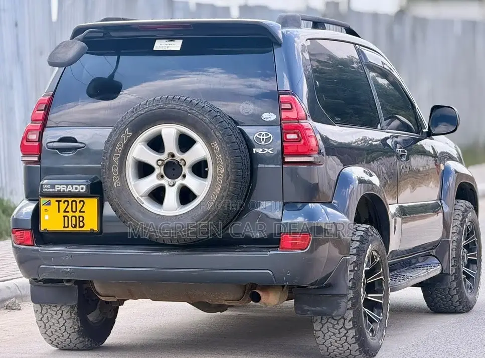 Toyota Land Cruiser Prado 2004 Black