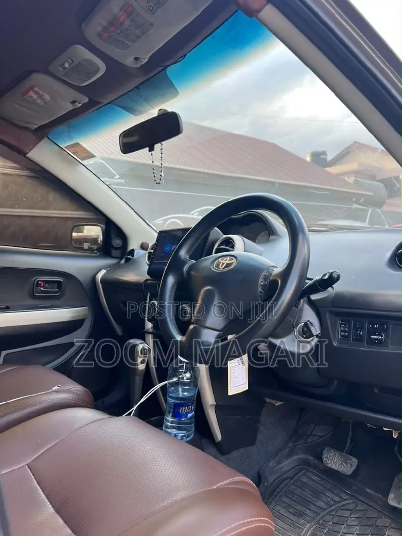 Toyota IST 2006 Gray