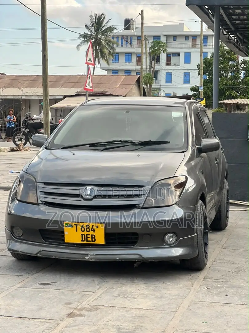 Toyota IST 2006 Gray
