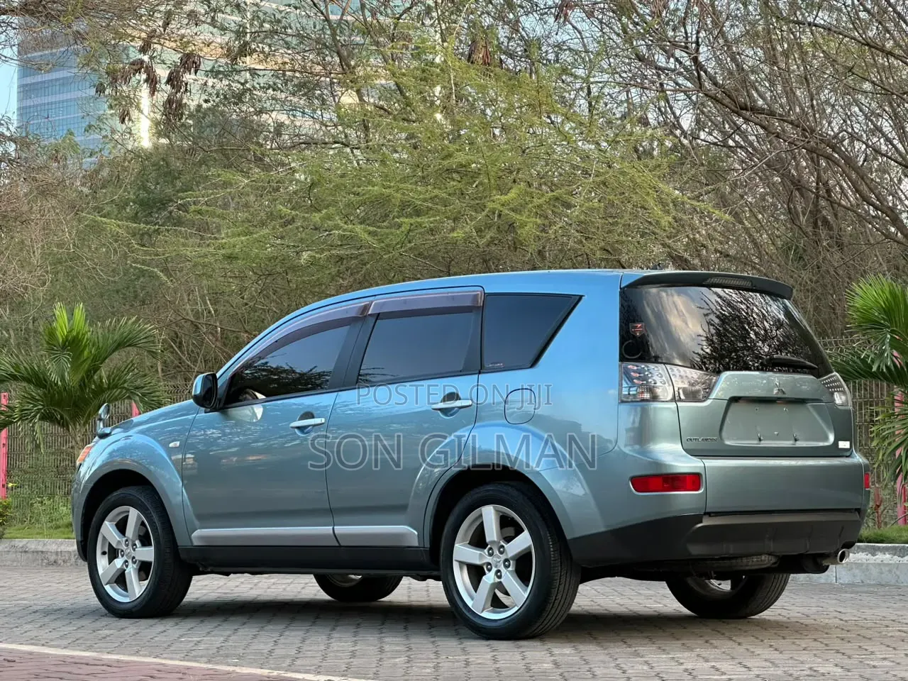 Mitsubishi Outlander 2005 Blue
