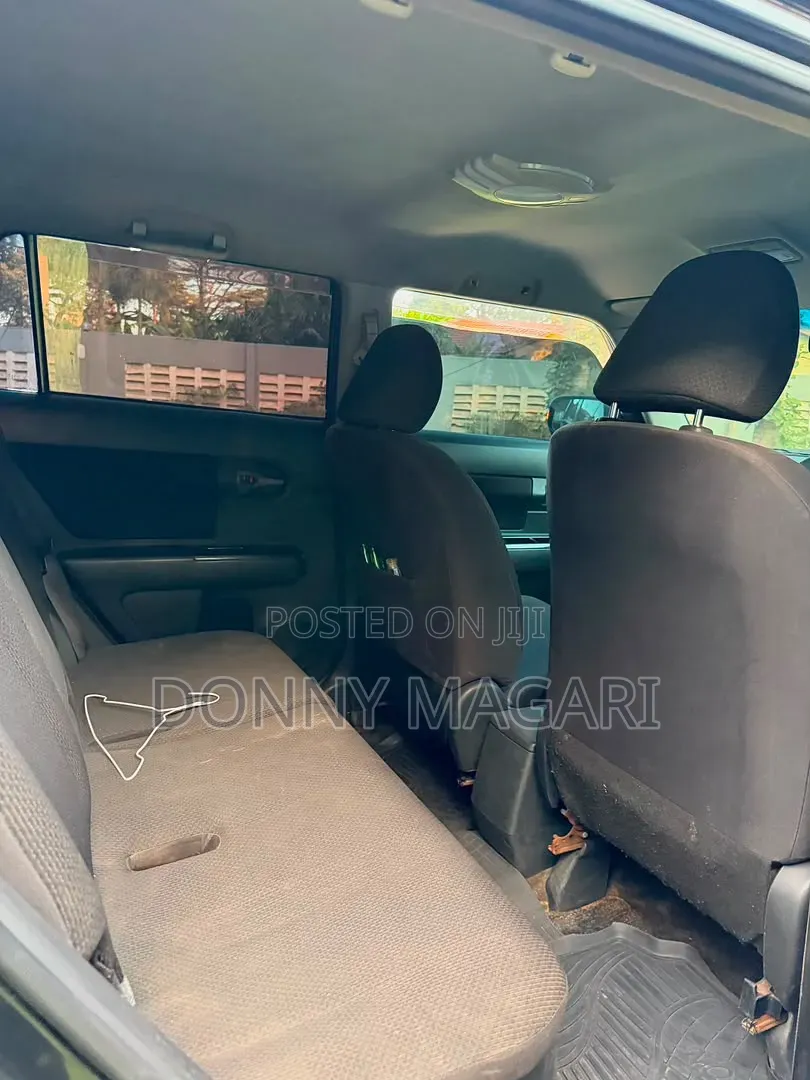 Toyota Corolla Rumion 2009 Black