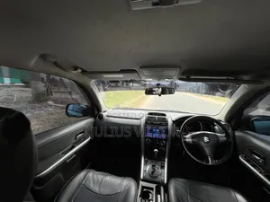 Suzuki Escudo 2007 Gray