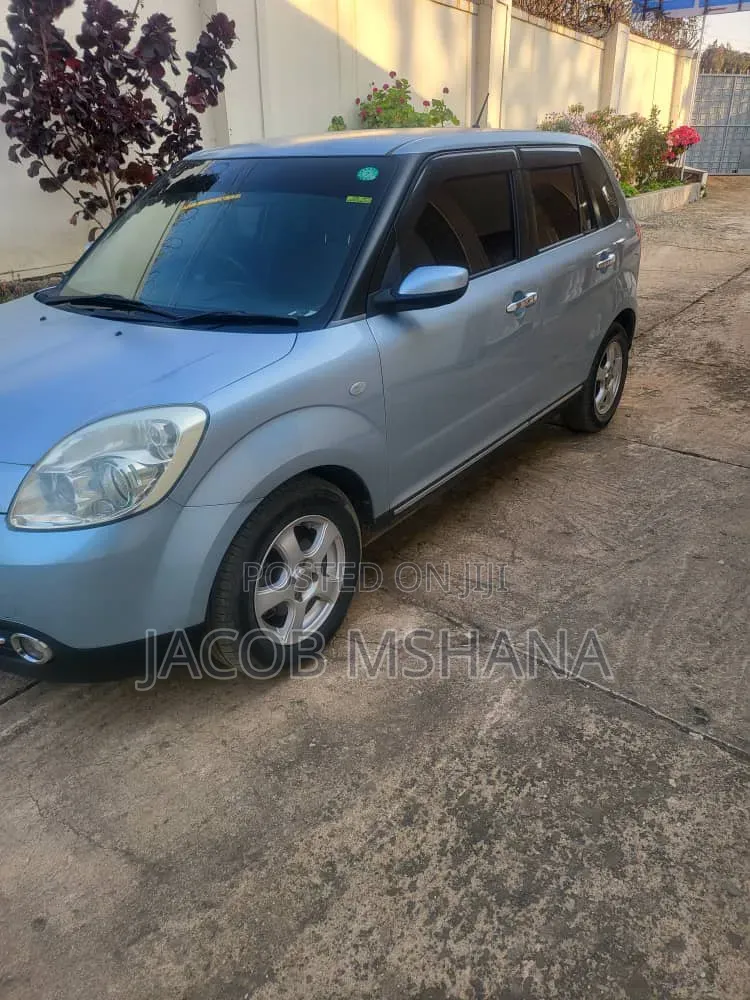 Mazda Verisa 2009 Blue