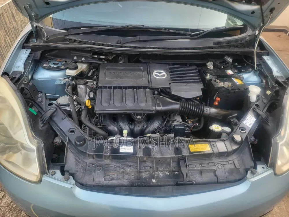 Mazda Verisa 2009 Blue