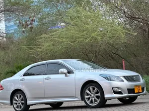 Toyota Crown 2009 Silver