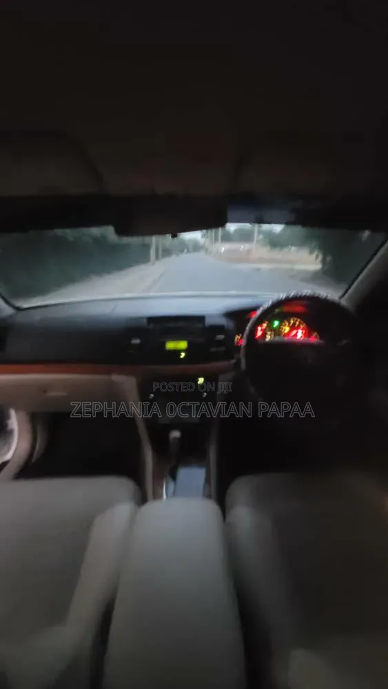 Toyota Mark II 2001 White
