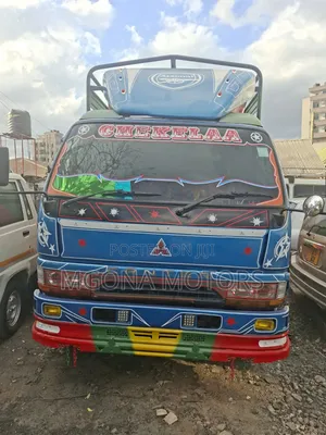Mitsubishi Canter 2000 Green