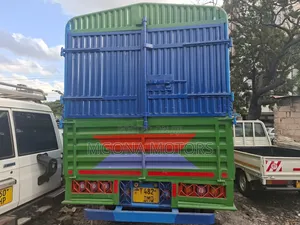 Mitsubishi Canter 2000 Green