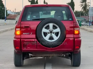 Toyota RAV4 2004 Red