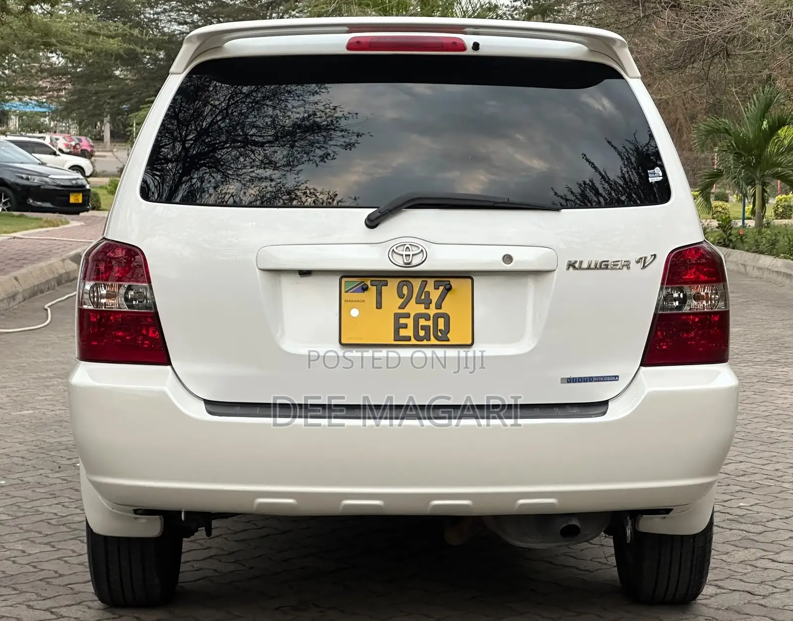 Toyota Kluger 2003 White
