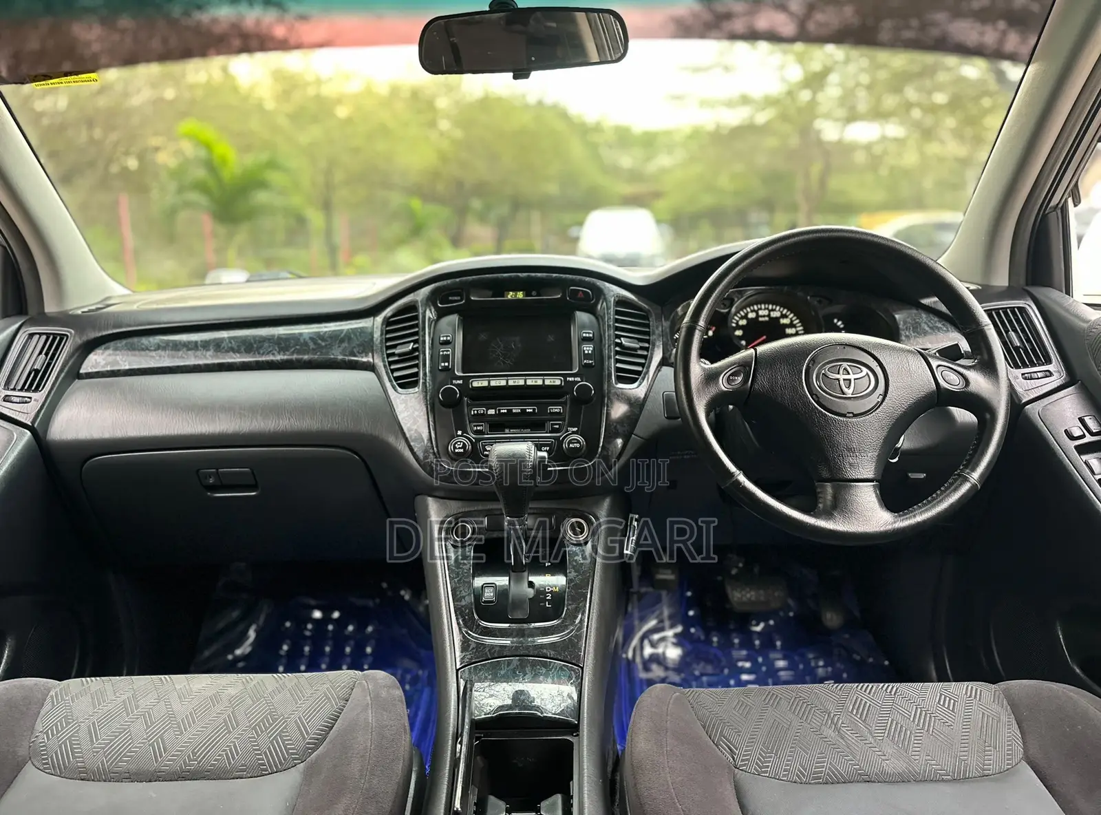 Toyota Kluger 2003 White