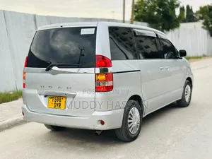 Toyota Noah 2008 Silver