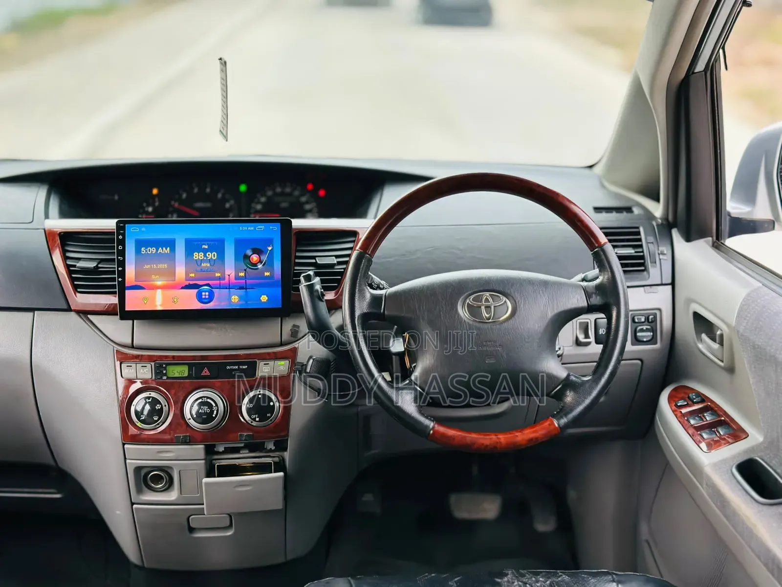 Toyota Noah 2008 Silver