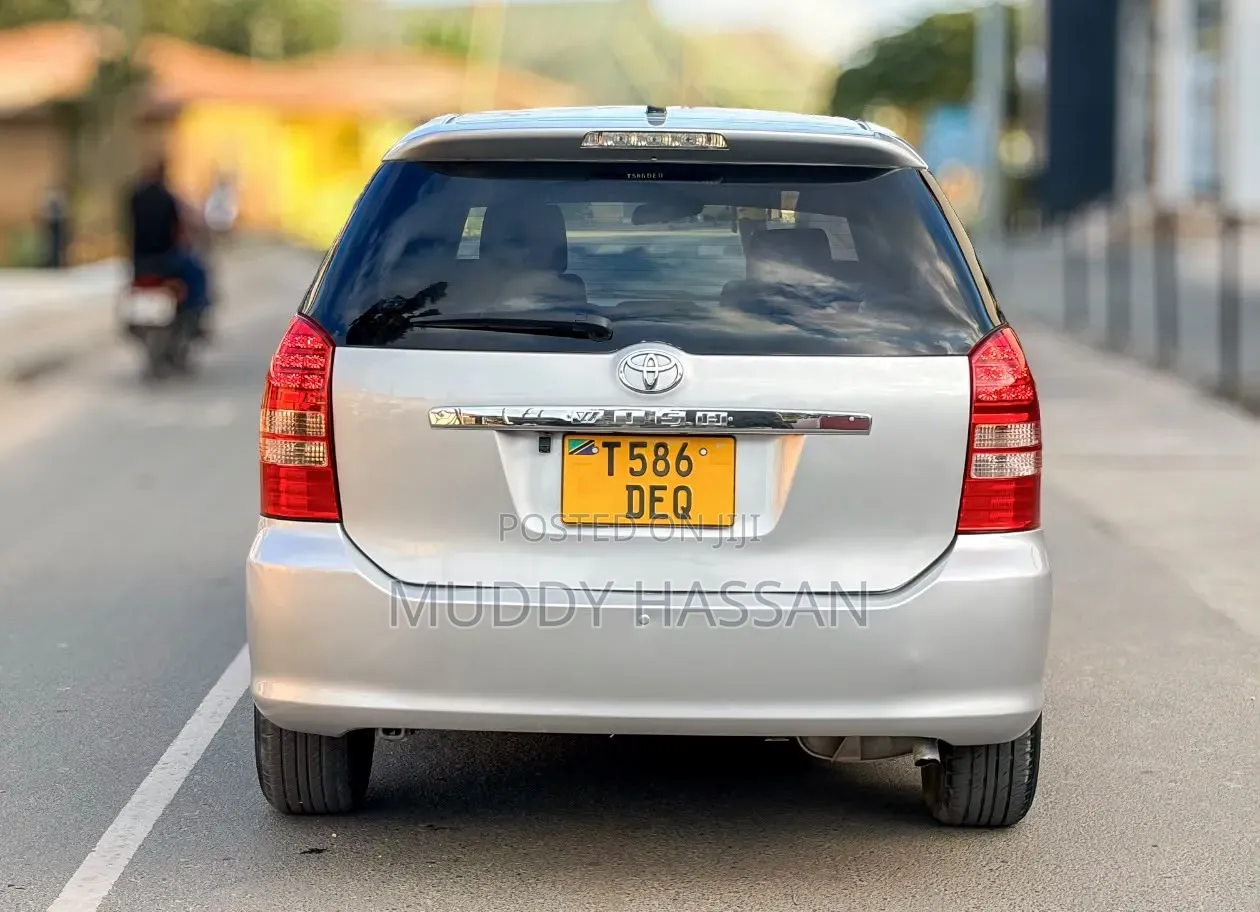 Toyota Wish 2009 Silver