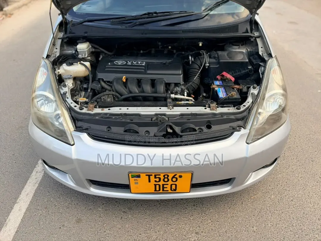 Toyota Wish 2009 Silver