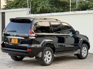 Toyota Land Cruiser Prado 2005 Black