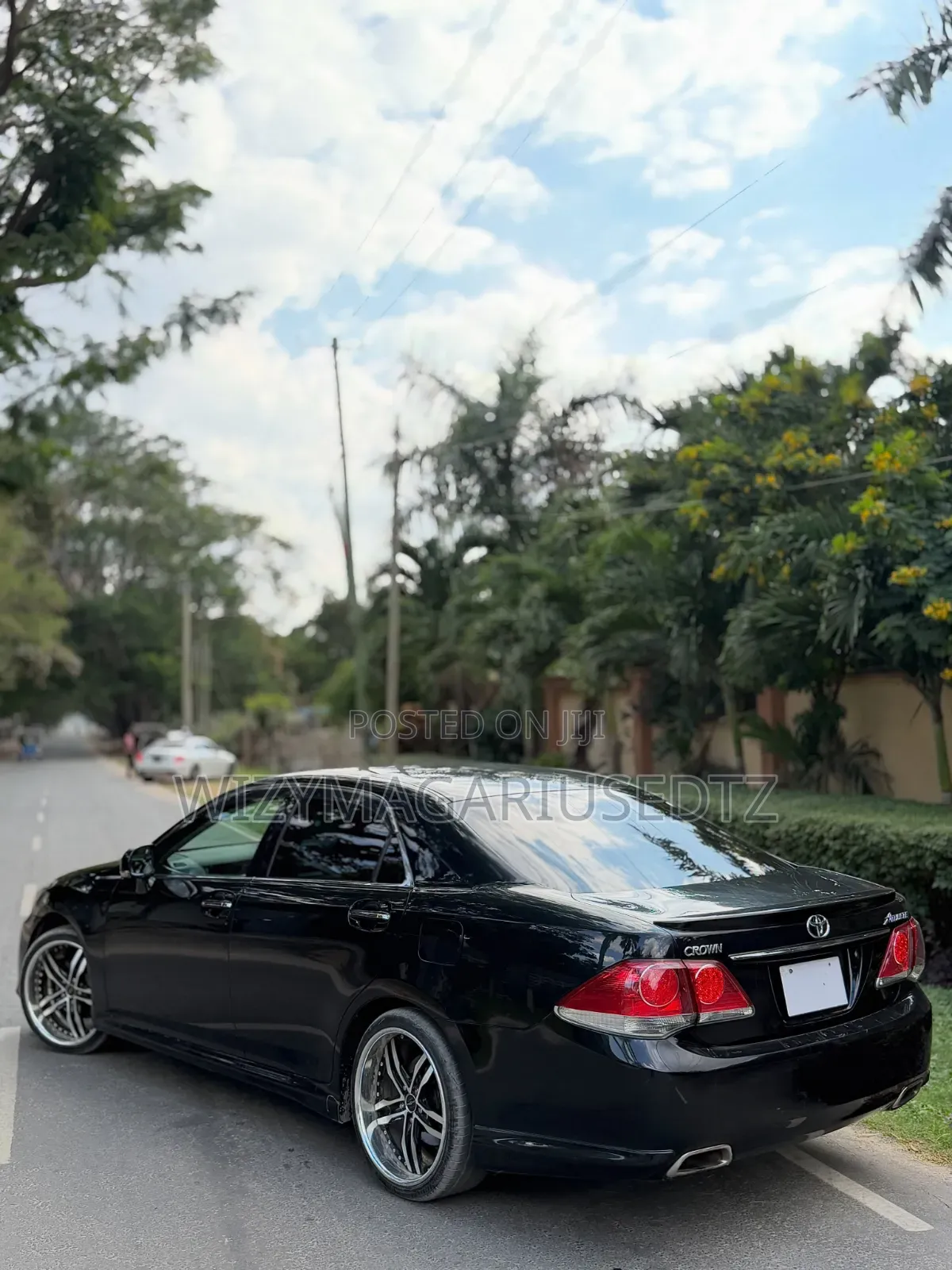 Toyota Crown 2010 Black