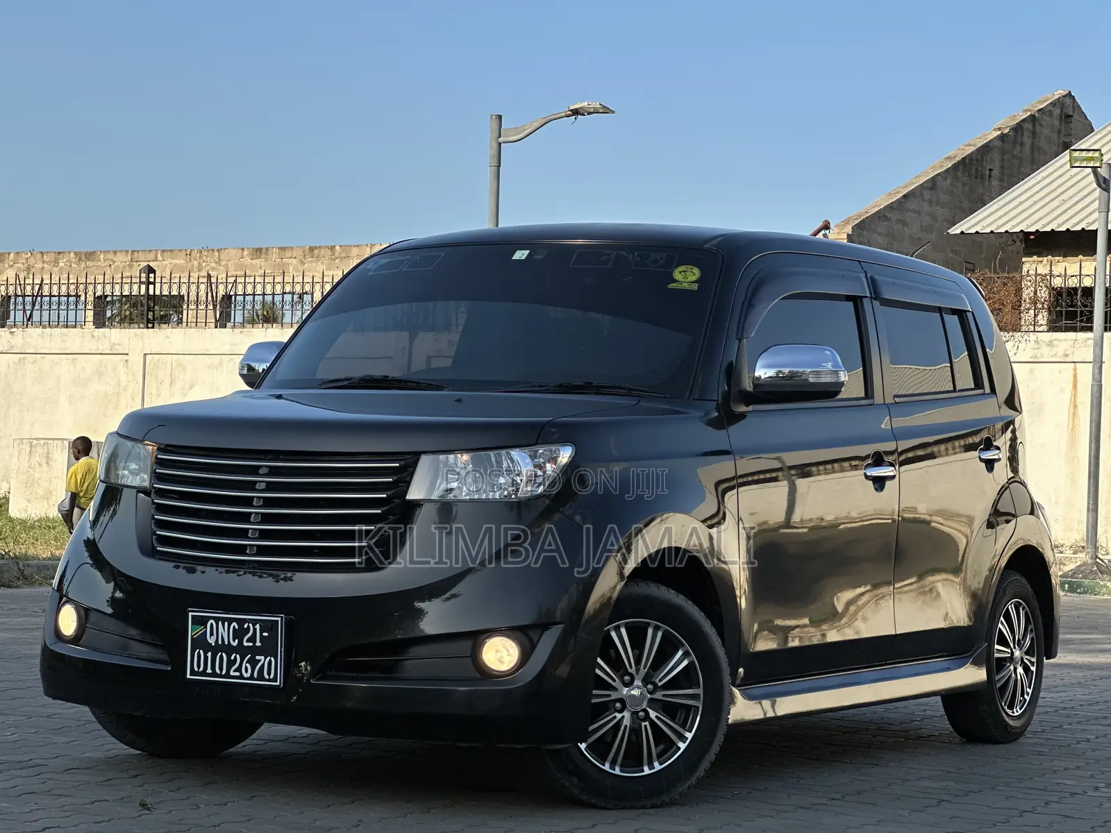 Toyota bB 2011 Black