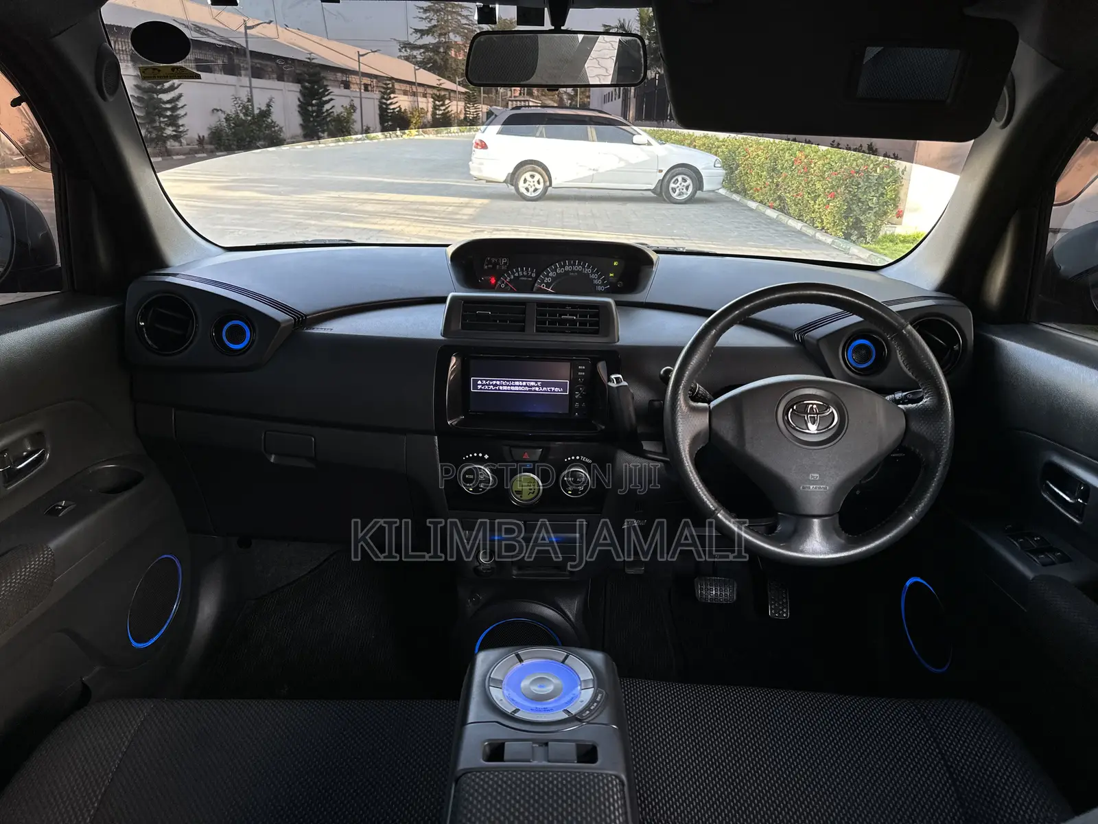 Toyota bB 2011 Black