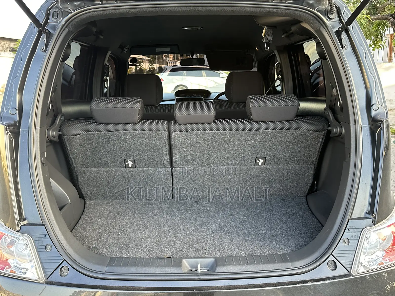 Toyota bB 2011 Black