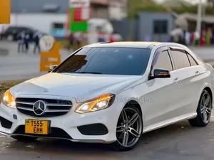 Mercedes-Benz E-Class 2022 White