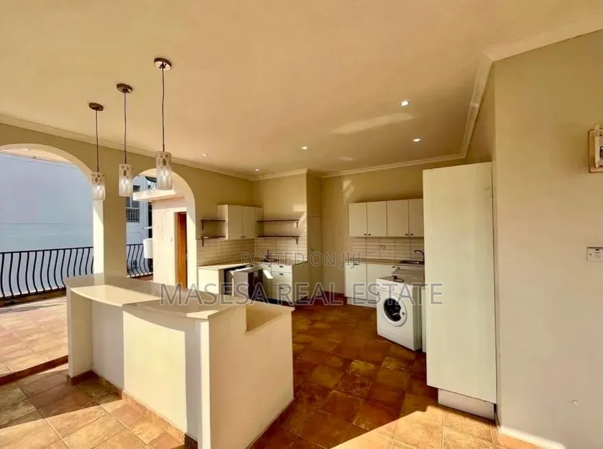 Furnished 4bdrm Villa in Oyster Bay for rent