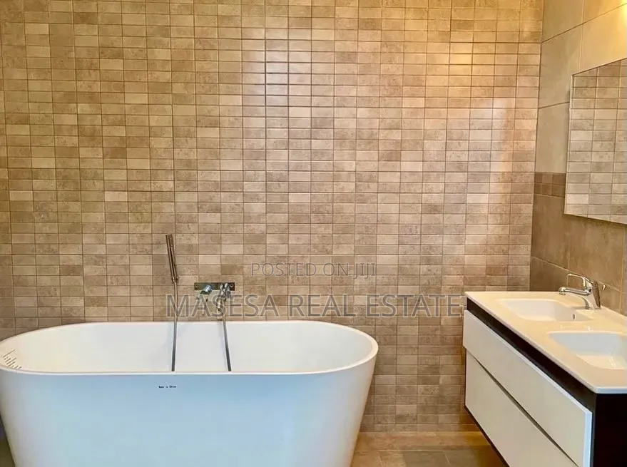 Furnished 4bdrm Villa in Oyster Bay for rent