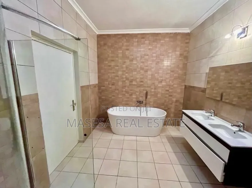 Furnished 4bdrm Villa in Oyster Bay for rent