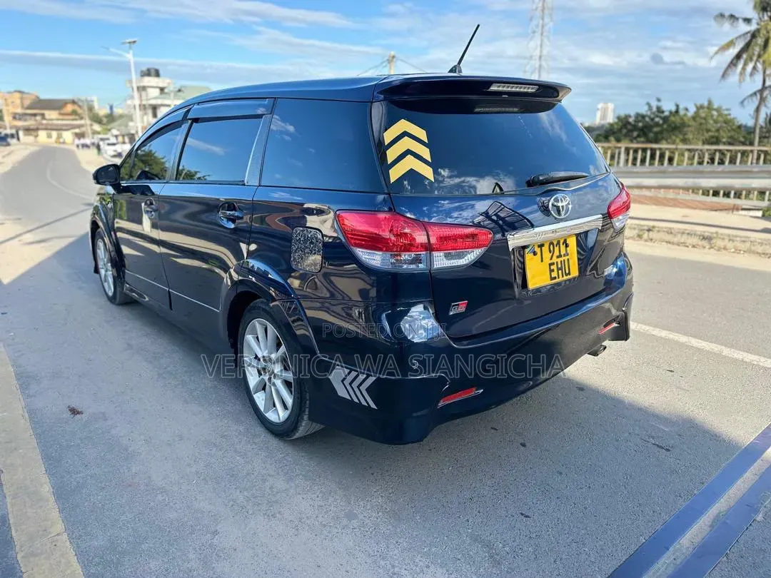 Toyota Wish 2010