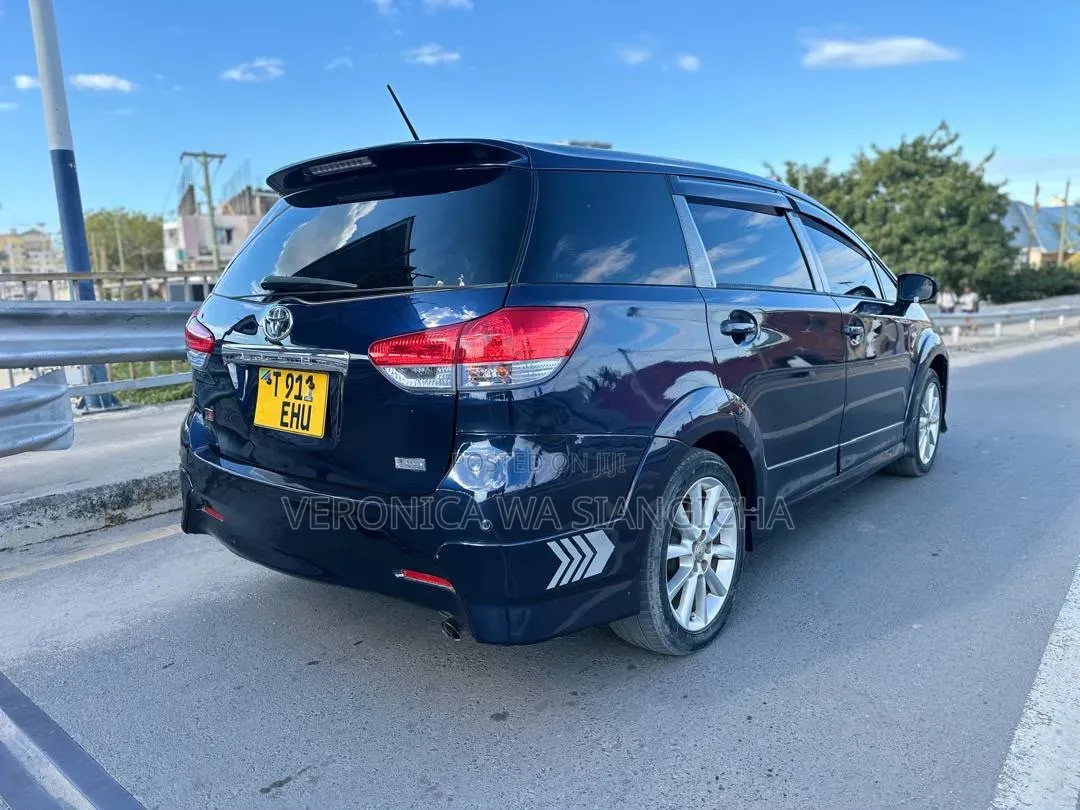 Toyota Wish 2010